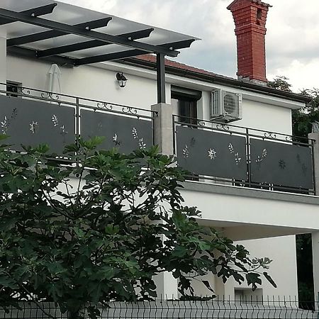 Apartmani Roberta Jurdani Exterior foto