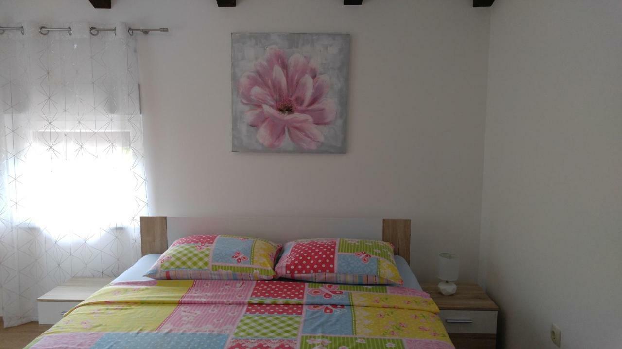 Apartmani Roberta Jurdani Exterior foto