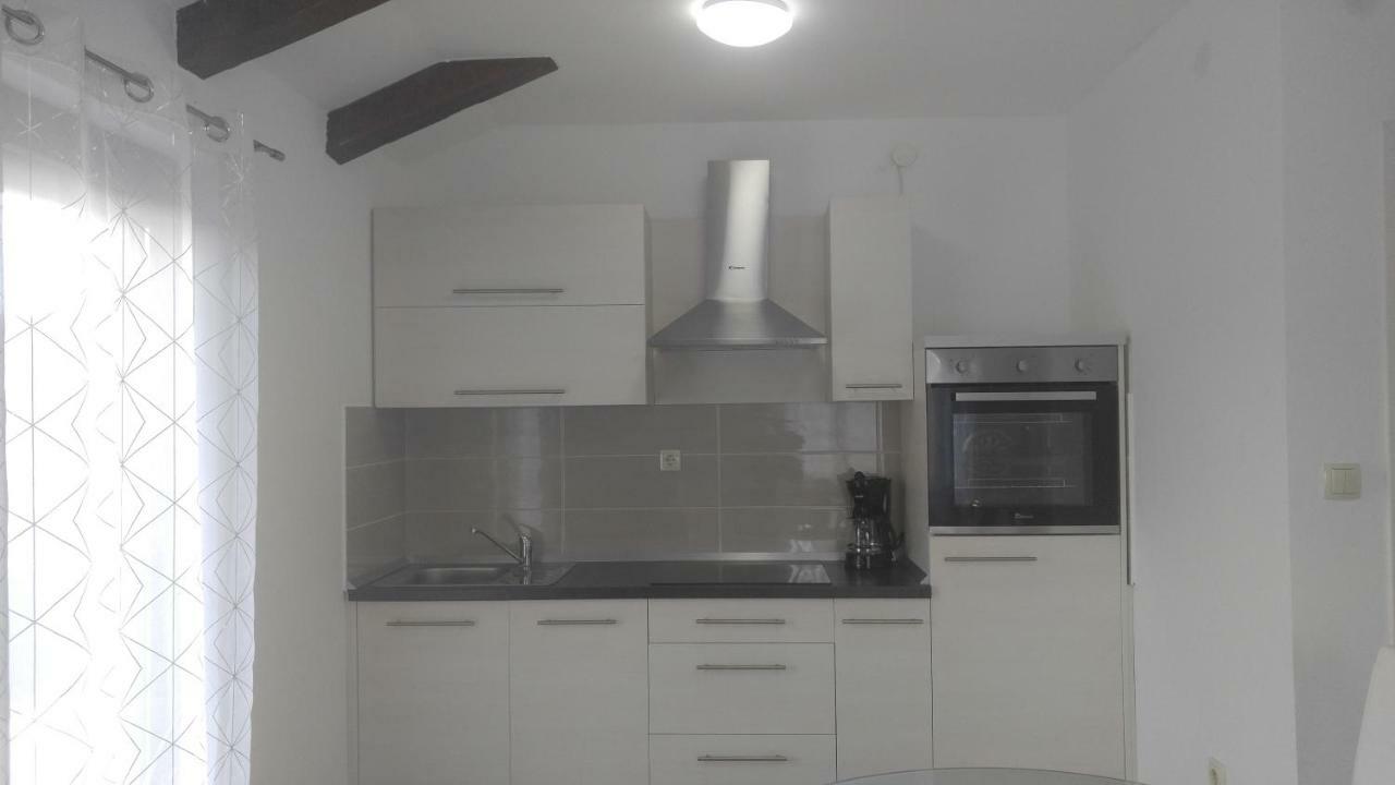 Apartmani Roberta Jurdani Exterior foto